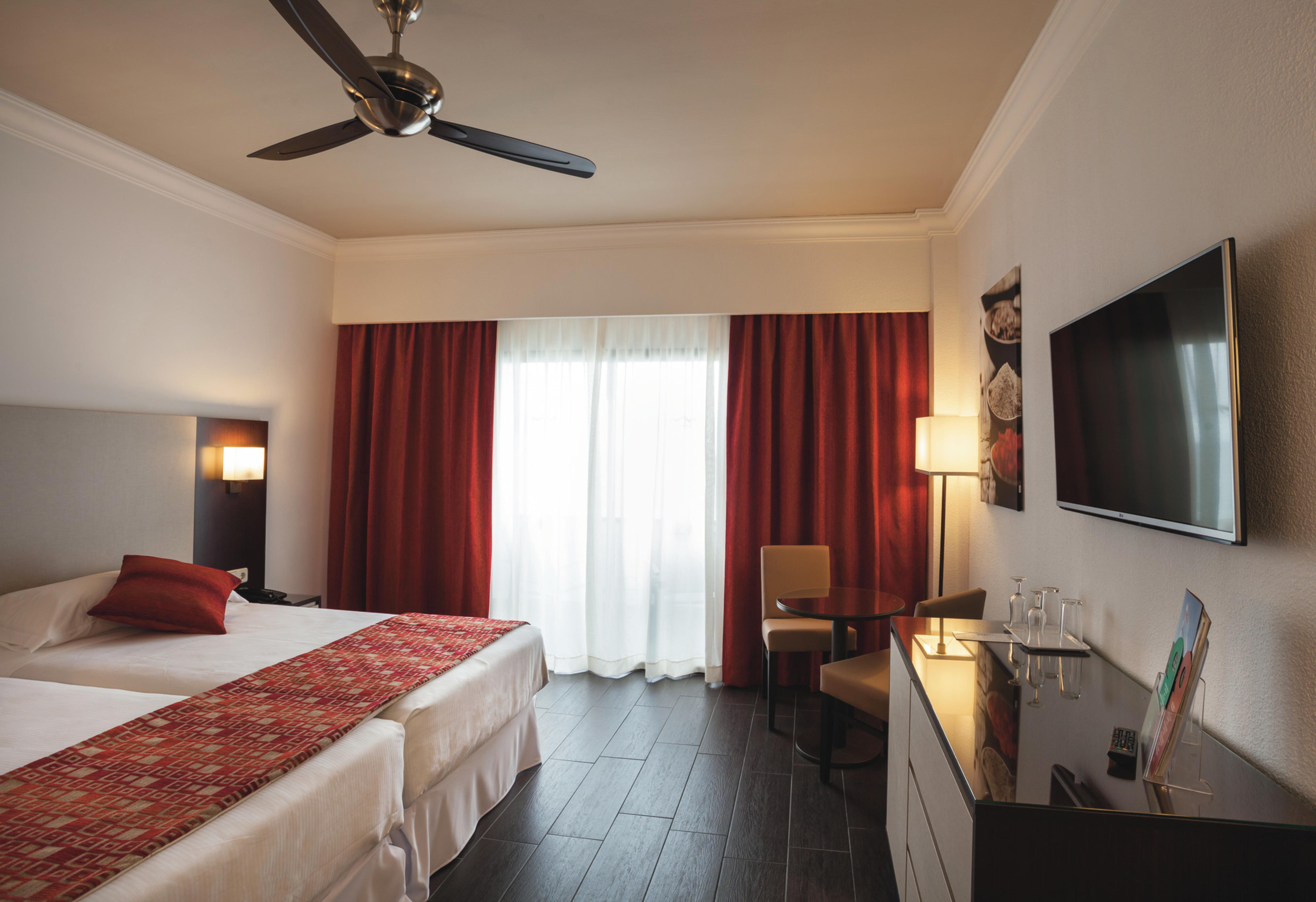 Hotel Riu Monica - Adults Only Nerja Bagian luar foto