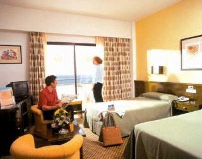 Hotel Riu Monica - Adults Only Nerja Bagian luar foto